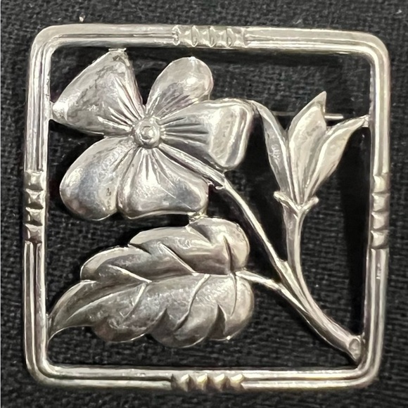 Vintage Sterling Silver 925 !! Pin Great Holiday Gift